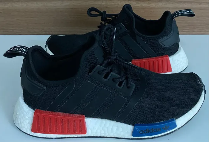 Adidas NMD R1 "OG" - Tamanho 40 BR