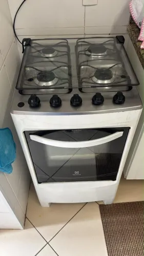 Fogão Eletrolux acendimento automático