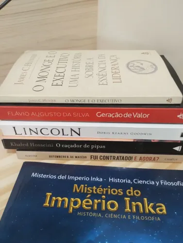 Kit com 6 livros diversos - Literatura, história, carreira e negócios.