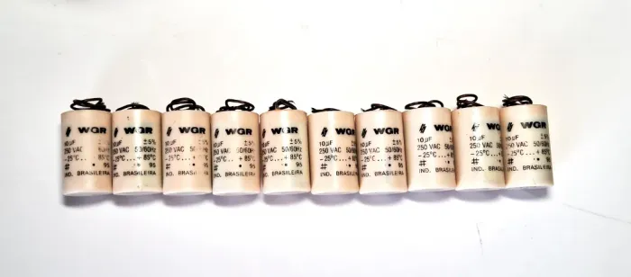 10 Capacitores 10 uF - 250 C=VAC - WGR