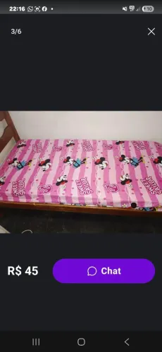 Lençol infantil de elástico.