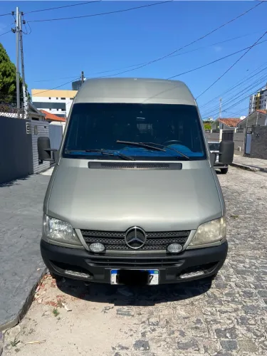 Mercedes-Benz Sprinter 413 Van Luxo 2.2 16 E 20L Dies 2011