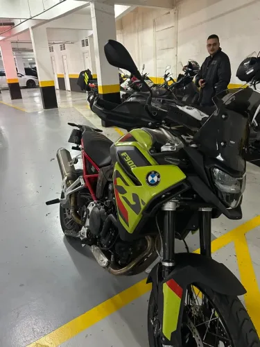 F900 gs
