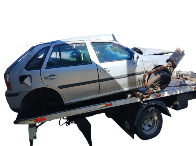 Sucata  gol power 1.6 flex ano 2003