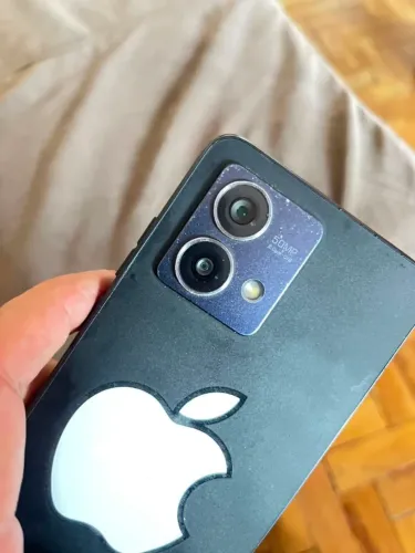 Celular moto G84 - 5G / 256 gb / 8gb ram 
