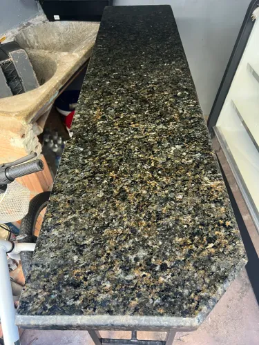 Vendo aparador de mármore