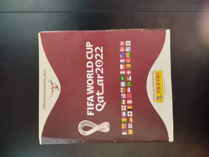 Álbum da copa 2022 completo + 34 figurinhas