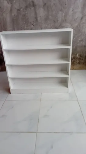 Móvel organizado de bolsas