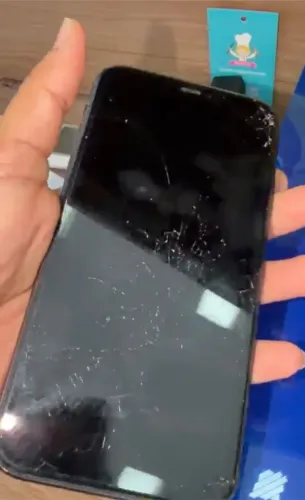 VENDO IPHONE 11 SEMINOVO