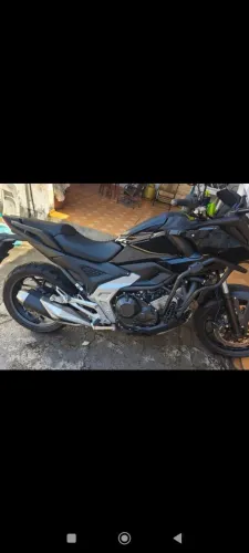 Moto impecável