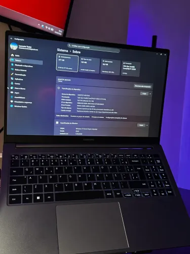 Samsung Galaxy Book4 i7 (13ª Ger) | 16GB RAM | SSD 512GB - Potente e Ultra Leve!