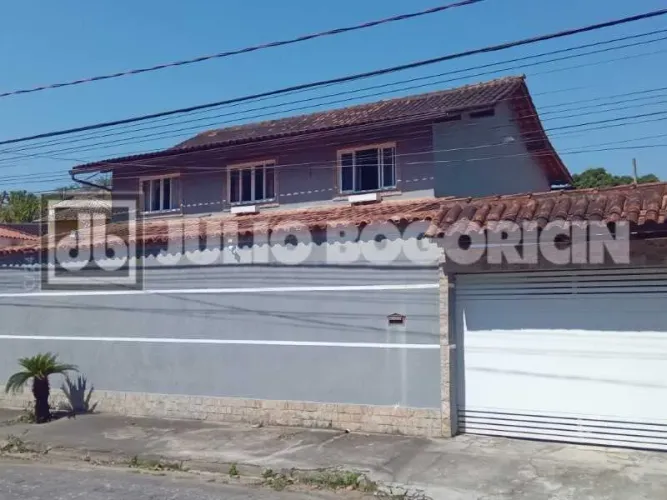 Excelente casa Duplex Taquara 6 quartos 2 suítes piscina churrasqueira