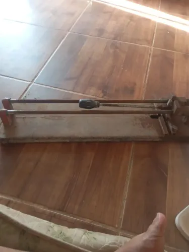 Cortador de cerâmica