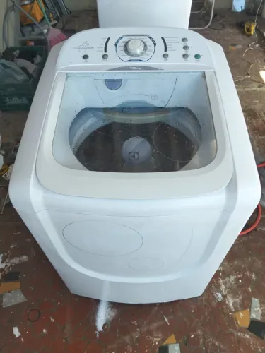 MAQUINA DE LAVAR ROUPAS ELECTROLUX 15KG