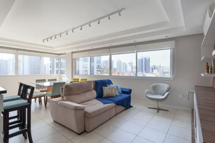 Apartamento de 2 quartos no centro de Torres