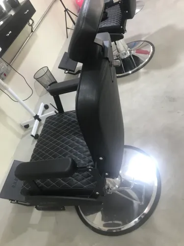 Cadeira D,Oster Barbearia