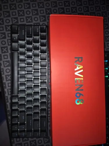 Teclado Magnético Gamer Raven68 + Keycaps Bob Esponja