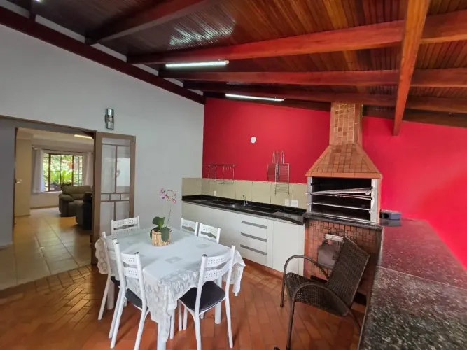 EXCLUSIVIDADE | CASA EM CONDOMÍNIO PARQUE DOS LAGOS Condomínio Campos do Jordão | Ribeir