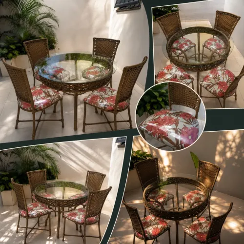 Mesa com 4 cadeiras