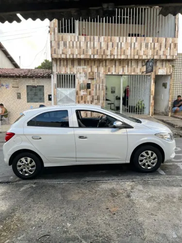 Chevrolet Onix Hatch LS 1.0 8V Flex Power Mec. 4P 2016