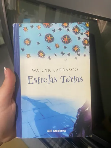 Livro Estrelas Tortas
