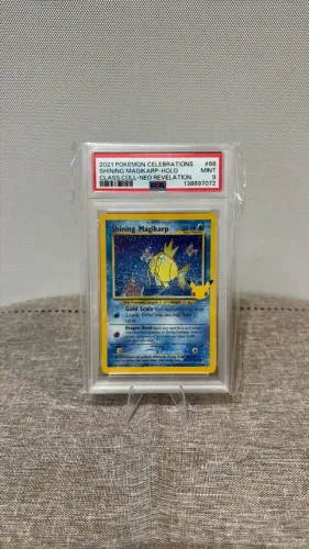 Carta graduada PSA 9 Magikarp Celebrações