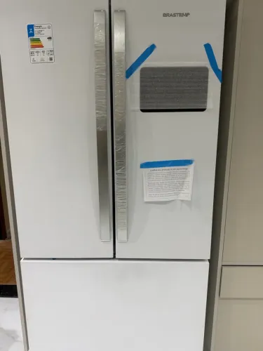 Vendo geladeira Brastemp 