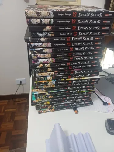 Box Kimetsu no Yaiba volume 1 ao 22