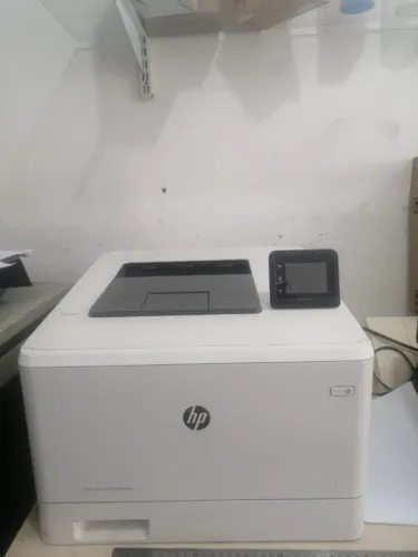 Impressora HP Color LaserJet Pro M454dw