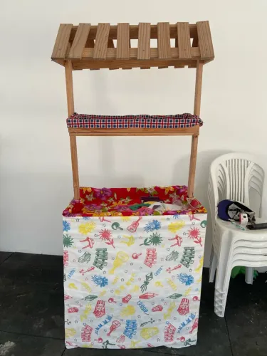 Barraquinha de madeira para festa