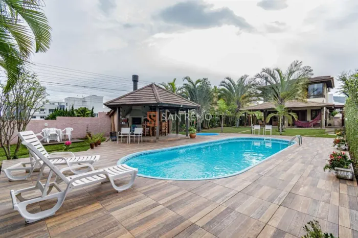Campeche | Casa 4 quartos, sendo 4 suites