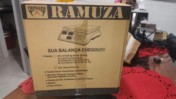 Vendo uma balança ramuza de 35kg divisão 5g. Nova na caixa.