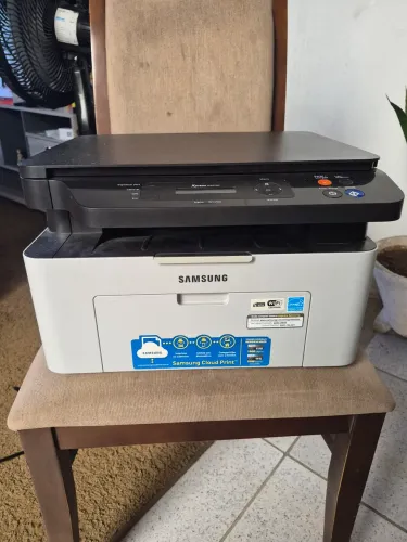 Impressora Samsung Xpress M2070w