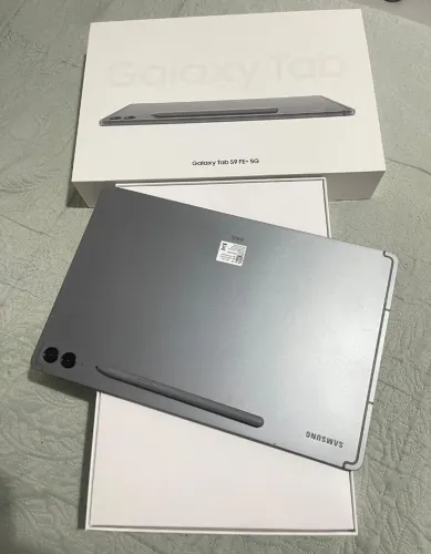 Galaxy Tab S9 FE + 5G a Ferrari dos tablets