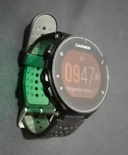 GARMIN FORERUNNER 235