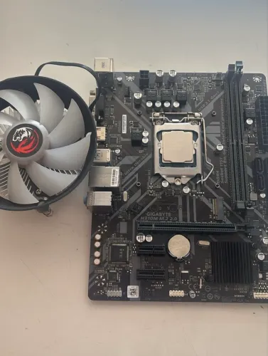 Placa Mãe + i3 9100F + cooler 