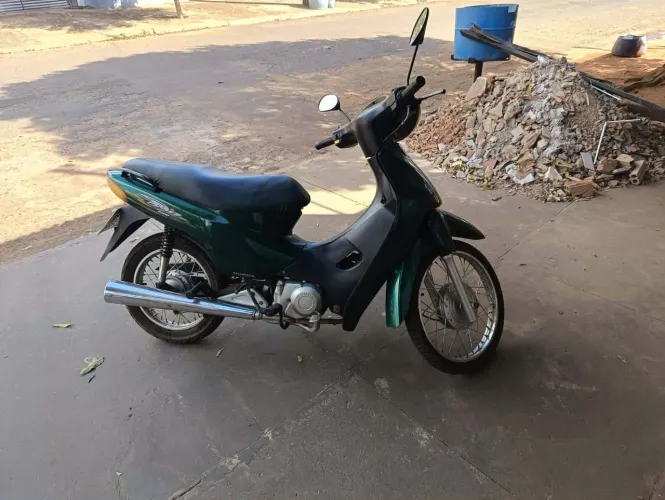 Biz 100 moto Honda cilindradas R$ 6000.00
