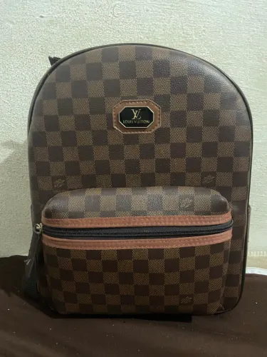 Bolsa Lv
