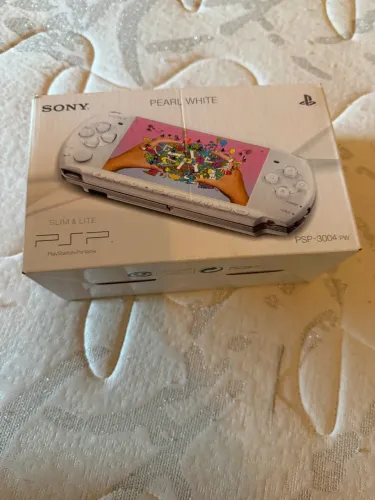 SONY PSP-3004 PEARL WHITE - COMPLETA NA CAIXA + PSP GO!CAM