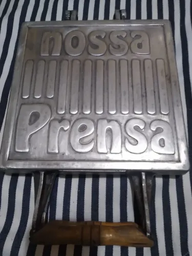 NOSSA PRENSA prensa para lanches 24 X 24 CM