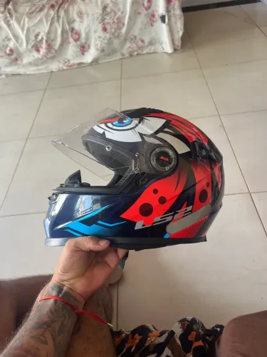 Capacete LS2