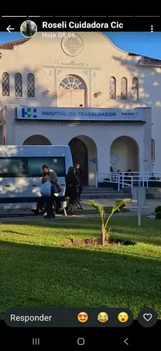 Acompanhar a mãe no hospital trabalhador