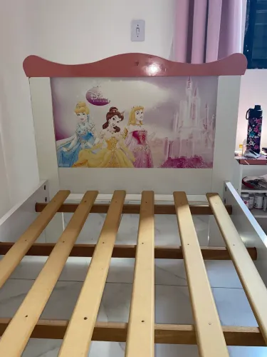 Cama solteiro das princesas 