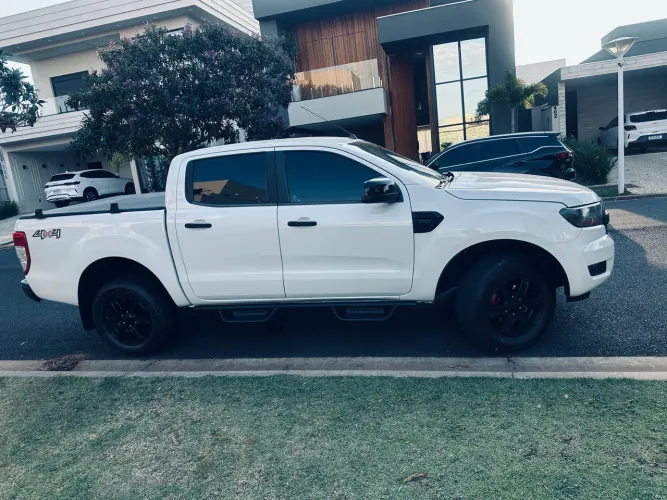 Ford Ranger XLS 2.2 4X4 CD Diesel Aut. 2017