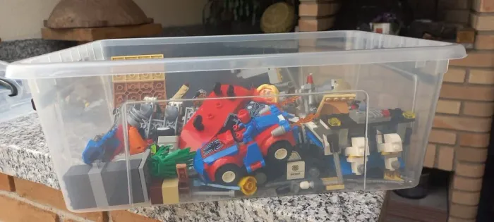 LEGO