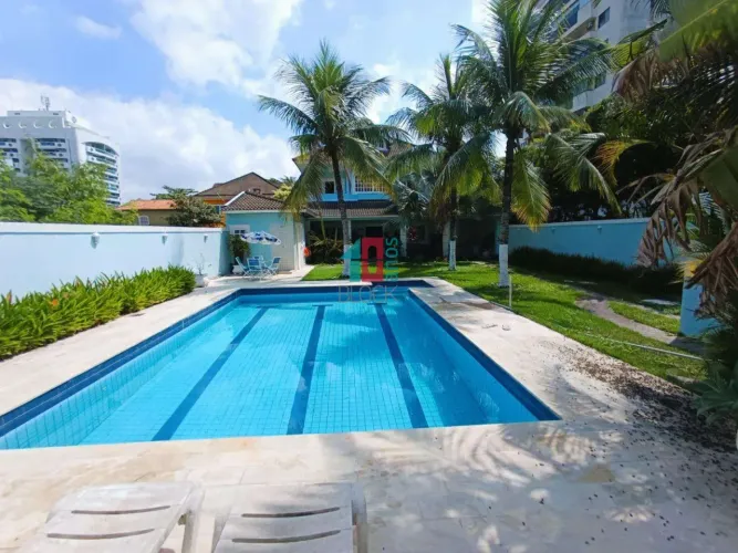 Recreio dos Bandeirantes | Casa de Condomínio 4 quartos, sendo 4 suites