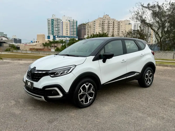 Renault Captur Iconic 1.3 TB 16V Flex 5P AUT 2022