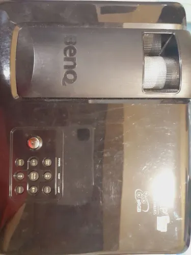Projetor Benq ( LEIA A DESCRIÇÃO)