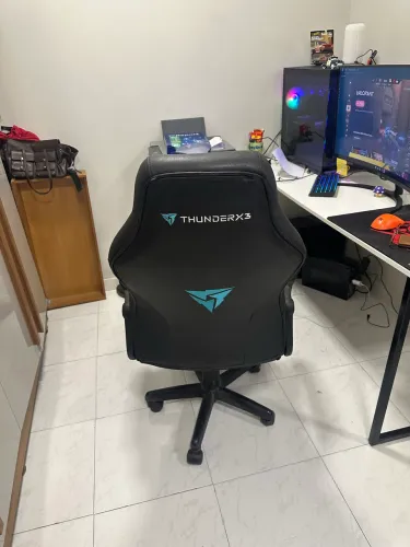 CADEIRA GAMER - THUNDERX 3