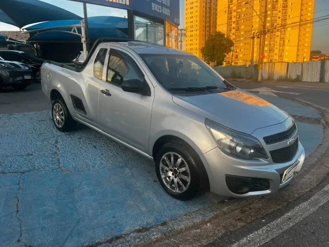 Chevrolet Montana LS 1.4 Econoflex 8V 2P 2013